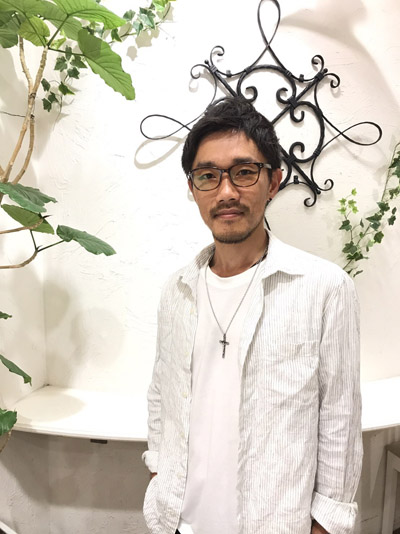 川久 保諭